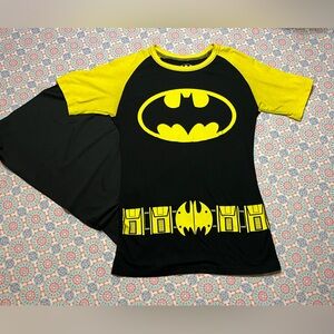 Sz Med Batman shirt w/cape black/yellow Bioworld